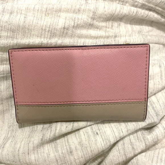 GET IT WHILE YOU CAN - Picture 2 of 3